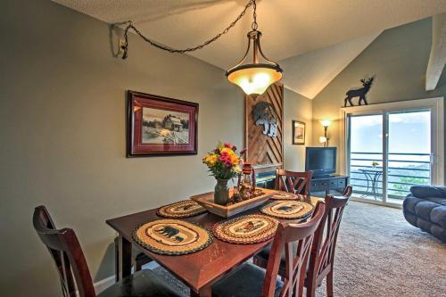Bears Den in the Sky Condo Less Than 4 Mi to Gatlinburg