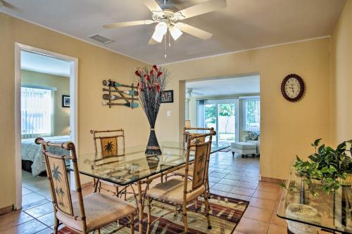 Ft Lauderdale Townhome on Canal - 3 Mi to Beach! in Fort Lauderdale, USA