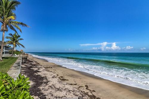 Charming Vero Beach House 300 Ft to Private Beach - image 2