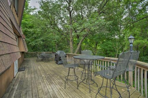 Lakeview 10-Acre Kimball Cabin with Private Beach! in Kimball, USA