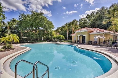 Lanai and Water View at Compass Bay 8 Min to Disney - image 3