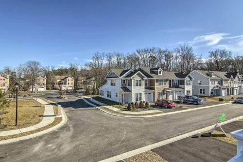 Modern Townhome with Patio 1 5 Mi to Bethany Beach! - image 17