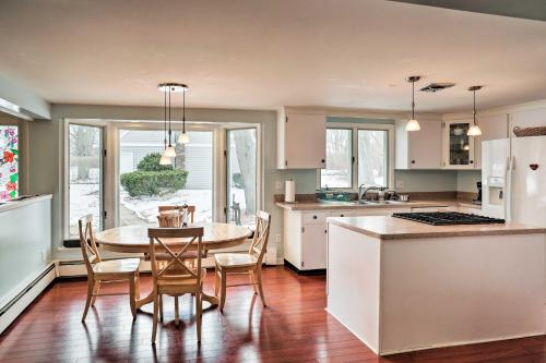 Waterfront Home with Private Beach on Lake Ontario! - image 5