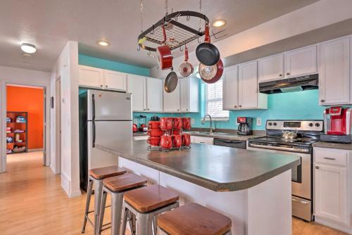 Updated Home Near Top Attractions Hiking and USU! - image 9