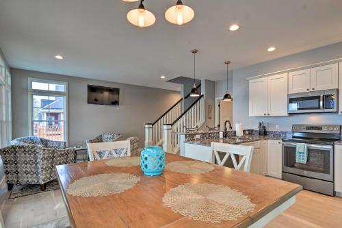 Lakefront Home with Dock! 18 M to Caberfae Peaks in Cadillac (MI)