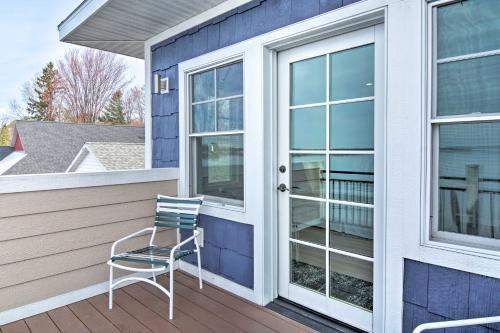 Lakefront Cadillac Home with Dock - Mins to Hiking - image 5
