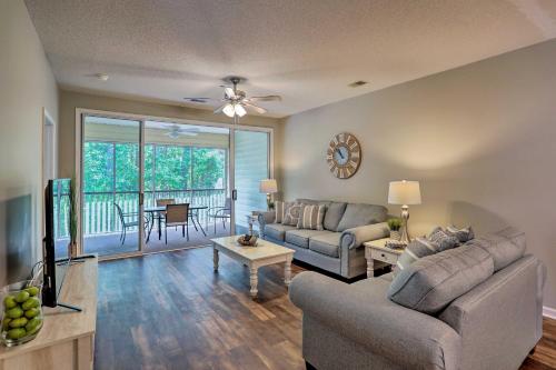 Beautiful Myrtle Beach Condo on Golf Course with Pool in Parkland