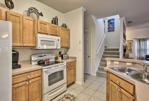 Upscale Disney World Retreat 4 Mi to Resort Gates! - main image