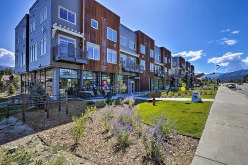 Downtown Winter Park Condo - 3 Miles to Ski Resort - image 2