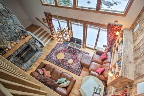 Architect-Designed Franconia Home Hot Tub and Views Architect-Designed Franconia Home Hot Tub and Views