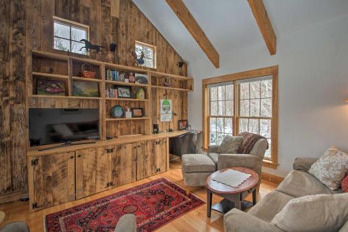 Architect-Designed Franconia Home Hot Tub and Views Architect-Designed Franconia Home Hot Tub and Views