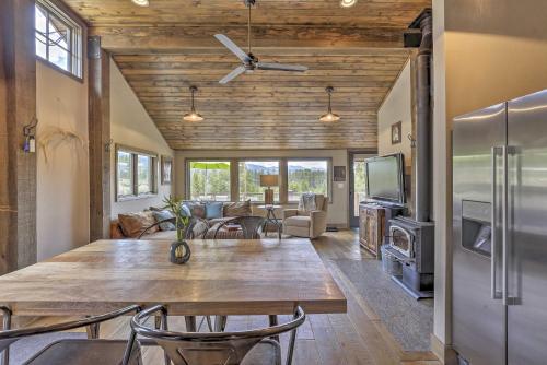 Updated Cabin with Hot Tub about 11 Mi to Winter Park!, Tabernash (Foto 6)