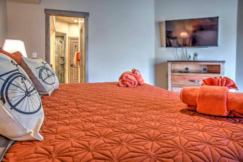 Upscale Moab Home with RedRock Views and HotTub and Patio - main image