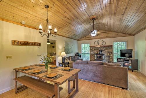 Creekside Hideaway Home with Fire Pit and Creek Access! - image 14