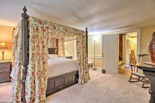 Historic Hanover Area Home, 16 Miles to Dartmouth! in Enfield (NH)
