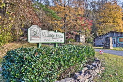 Karolina Cabin Hot Tub and Amazing Smoky Mtn Views! - image 6