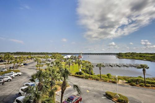 Pinnacle Port Condo with Beach and Pool Access and More - image 9