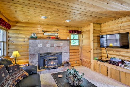 Grand Lake Cabin 3 Mi to Rocky Mtn Natl Park! - image 2