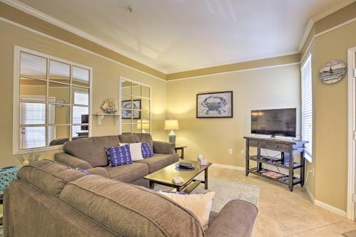 Updated and Modern Condo - 4 Mi to Clearwater Beach! - image 7