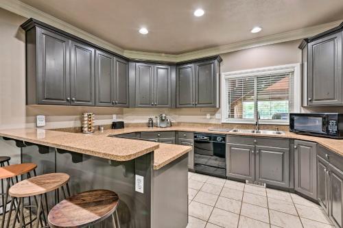 Renovated Condo 8 Miles to Snowbasin Ski Resort! in Huntsville (UT)