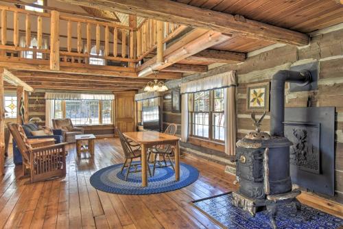 Log Cabin on the Wolf River with Private Hot Tub! in White Lake, USA