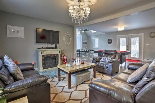 Family Home with Fire Pit Less Than 4 Mi to Pocono Raceway! - image 8