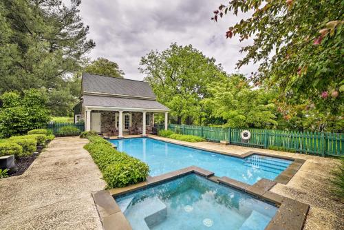 Historic Virginia Wine Country Villa with Pool and Yard - Accommodation - Hume