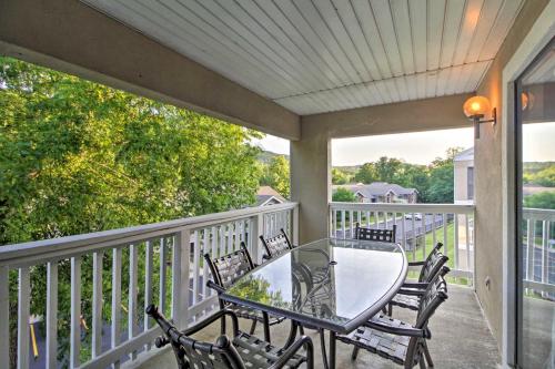 Condo with Pool Access - 5 Mins to Table Rock Lake! - image 5
