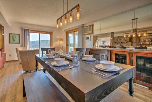 Hot Tub & Moat Mtn Views: North Conway Townhouse in Hales Location (NH)