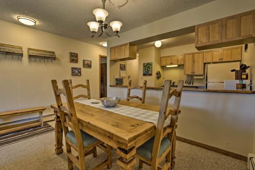 Eat, Sleep, Ski! Rustic Mtn Condo WiFi,TV, HotTub, Fraser (foto 9)
