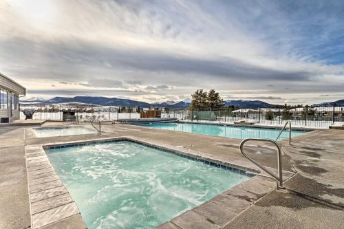 Eat, Sleep, Ski! Rustic Mtn Condo WiFi,TV, HotTub, Fraser (foto 2)