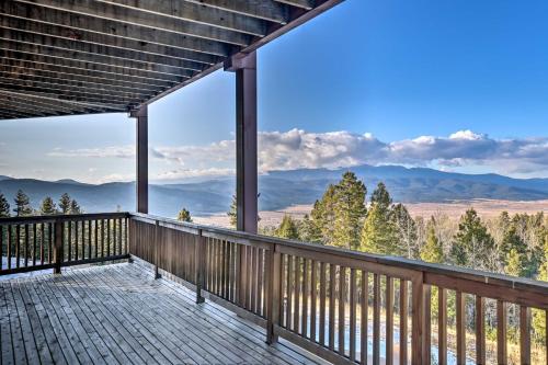 Deluxe Ski-InandOut Angel Fire Mountain Retreat! in Angel Fire, USA