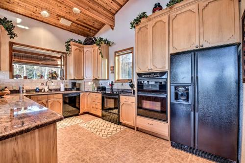 Deluxe Ski-InandOut Angel Fire Mountain Retreat! in Angel Fire, USA