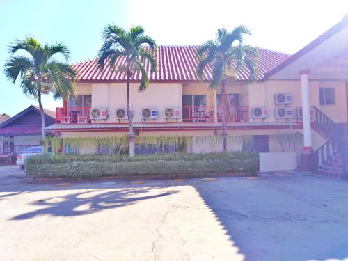 room detail thumbnail 1