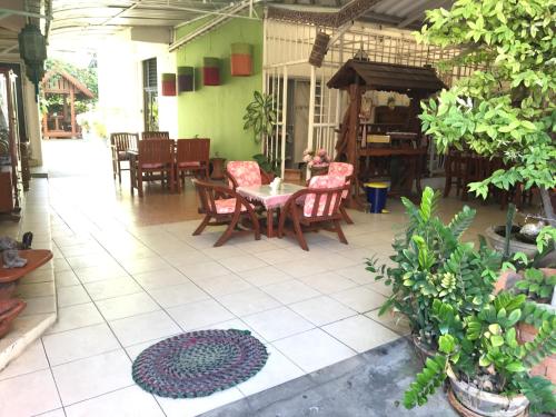 Apinya Court – Chiang Mai, IA