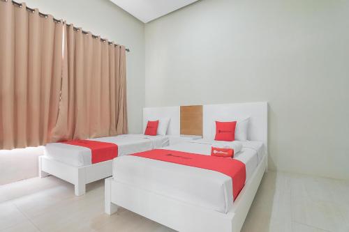 RedDoorz Resort Syariah near D'Castello Ciater Subang