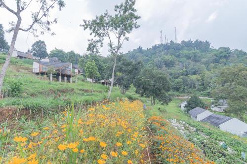 RedDoorz Resort Syariah near D'Castello Ciater Subang