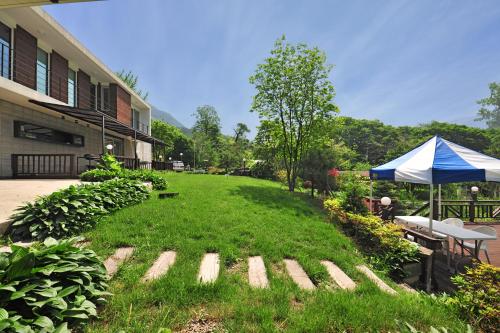 B&B Gapyeong - Solnanggu Pension - Bed and Breakfast Gapyeong