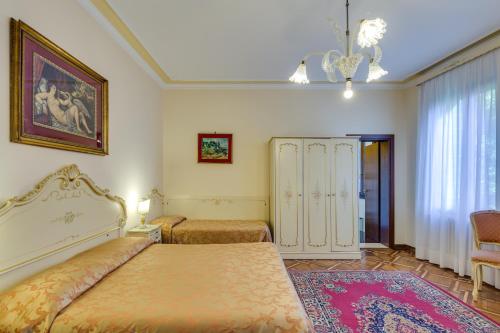 Hotel At Leonard – Venice, GA