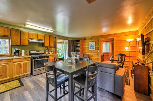 Peaceful, Quiet Seward Apt with Back Yard and Mtn Views, Seward (fotografie 6)
