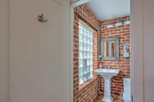 Tucson Cottage with Patio - Mins From Downtown and UA! - image 28