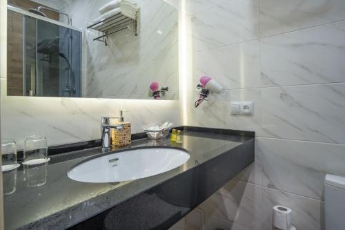 Boomerang Boutique Hotel - image 4