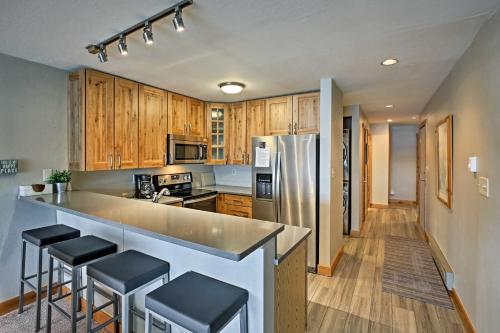 Scenic Dillon Condo with Hot Tub and Mountain Views! in Dillon, USA