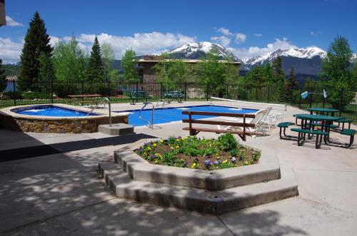 Mtn-View Condo w/ Hot Tub Access in Dillon!, Dillon (foto 7)