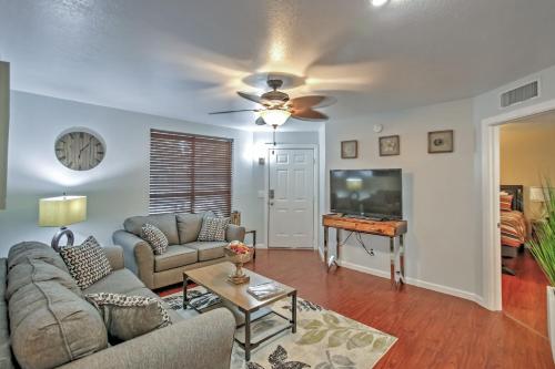 Pet-Friendly Tucson Condo with Shared Pool and Hot Tub - image 2