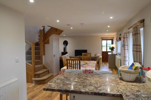 Faciliteiten, SPECIAL 3-26 NOV Beautiful Dog Friendly Cottage near Cardiff, Cowbridge, Barry in Splott