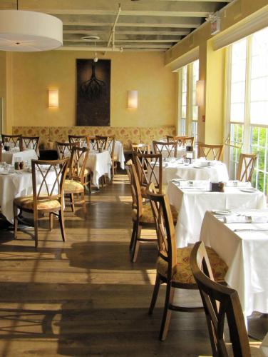 Inn On The Twenty Inn On The Twenty