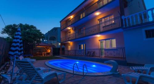 Villa Sunset – khách sạn tại Kastel Kambelovac