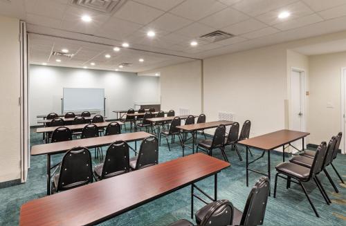 캔들우드 스위트 휴스턴 - 스프링 바이 IHG - 회의실/연회장
