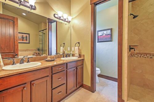 Lavish Fraser Townhome with Deck and Mountain Views! - image 7